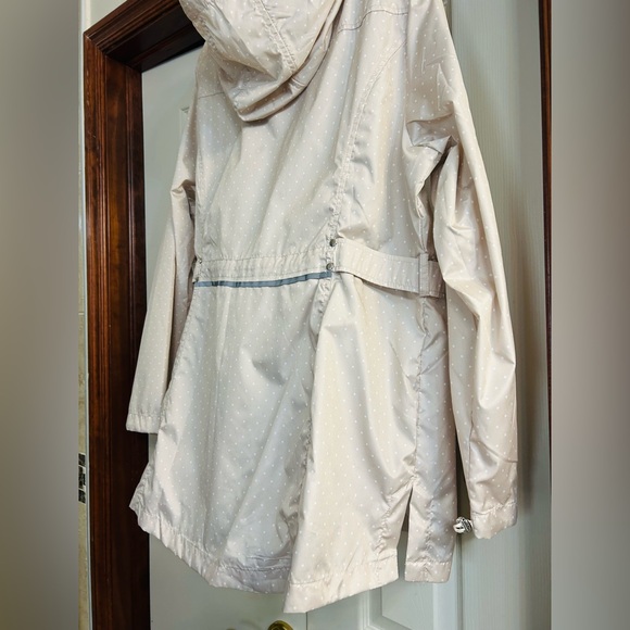 Jones New York Windbreaker and Rain Jacket. New With Tags - Picture 8 of 9